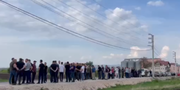 Nis ceremonia e varrimit të 21 vjeçares që u vra dje në Ferizaj
