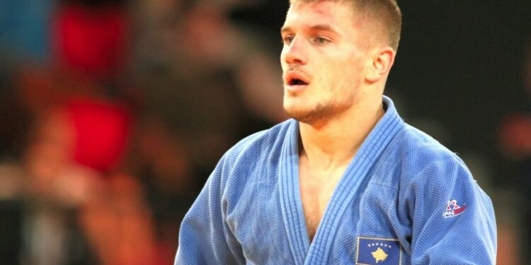 Dyshohet se ushtroi dhunë ndaj gruas, Akil Gjakova refuzon të deklarohet: S’po kom qef me folë…