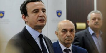 Mustafa i reagon Kurtit për Asociacionin: Pika e 7 e marrëveshjes tënde instalon autonominë politiko territoriale të komunitetit serb