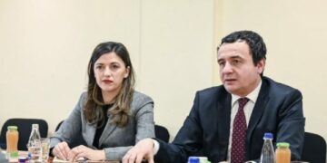 Kurti u zotua në Berlin për lejimin e bashkëjetesës të personave të gjinisë së njëjtë, Haxhiu: Na duhet edhe pak kohë për vota