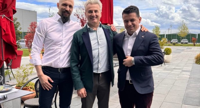Jeta shkruan romane – thote avokati Koci, pasi e beri nje gjest bamiresie!