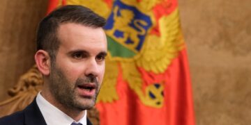 Kryeministri i Malit të Zi: E duam Serbinë, por s’heqim dorë nga njohja e Kosovës