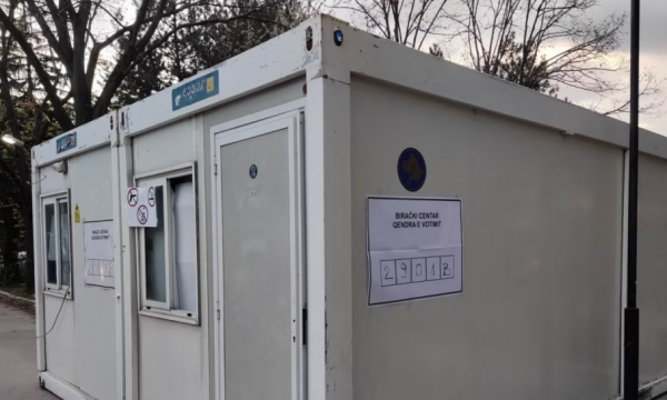 Sot mbahet votimi për ose kundër shkarkimit të kryetarëve në katër komunat në Veri