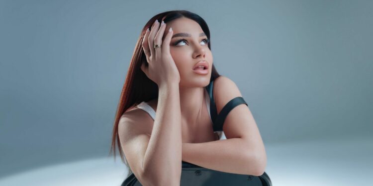 Këngët e Dhurata Dorës pa dyshim do jenë hitet e kësaj vere – Çka po paralajmëron këngëtarja?