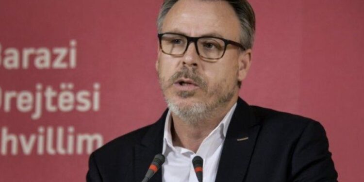Para të gatshme, shtëpi, banesë dhe veturë – pasuria marramendëse e Avni Zogianit