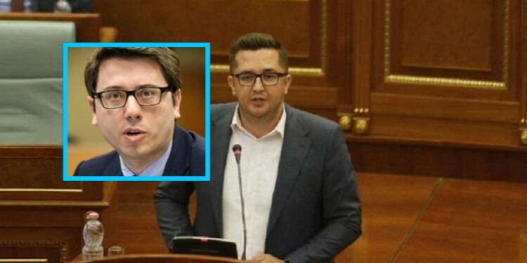 Besian Mustafa i reagon Muratit: Qe t’i shpalosim hajnitë tua me kontrata sekrete