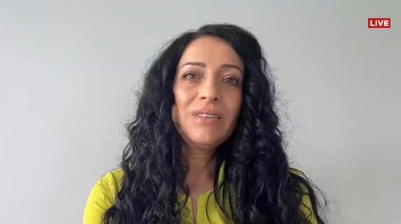E mbijetuara e Masakrës së Poklekut rrëfen se si forcat serbe ia vranë familjen e dhjetëra banorë tjerë: I dëgjoj edhe sot britmat e tyre