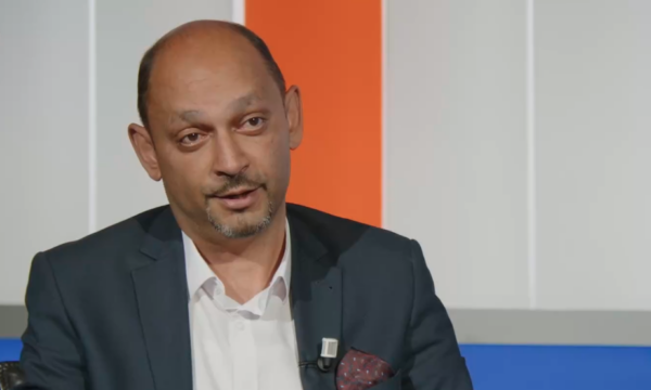 Elshani: Disa shqiptarë u regjistruan si studentë të Mjekësisë në vend të romëve, duke e keqpërdorur kuotën