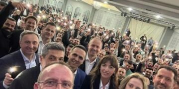 Kasami aludon që Serbia pas një “telefonate” organizoi stërvitje afër Kosovës për ta penguar shkuarjen e Kurtit në fushatë në Berlin