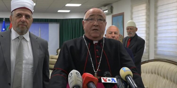 Ipeshkvi Dodë Gjergji uron Myftiun Tërnava për Fitër Bajram
