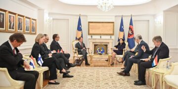 Osmani takon ambasadorë të shteteve anëtare të KiE, thekson rëndësinë e mbështetjes në maj