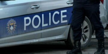 Dy të plagosur në Ferizaj pas të shtënave me armë në mesantë, bëhet e ditur gjendja e tyre shëndetësore