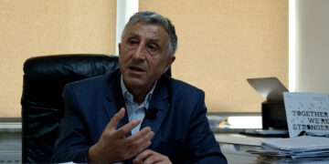 “Kurti është mësuar mos ta kundërshtojnë”/ Jasharaj: Nagavcit ende nuk i ka kaluar inati i grevës – thotë se s’ka kohë për takim