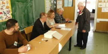 Rreth 950 vëzhgues, shumica të huaj, po i monitorojnë zgjedhjet presidenciale në RMV