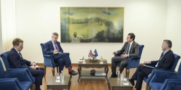 Kurti takoi Ambasadorin e Mbretërisë së Bashkuar, Jonathan Hargreaves