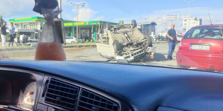 Një aksident i rëndë ka ndodhur në rrugën që shpie nga Prishtina drejt Fushë Kosovës