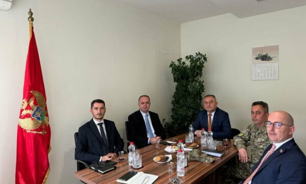 Gjeloshaj me përfaqësuesit e komunitetit malazez në Kosovë, folën edhe për situatën e sigurisë