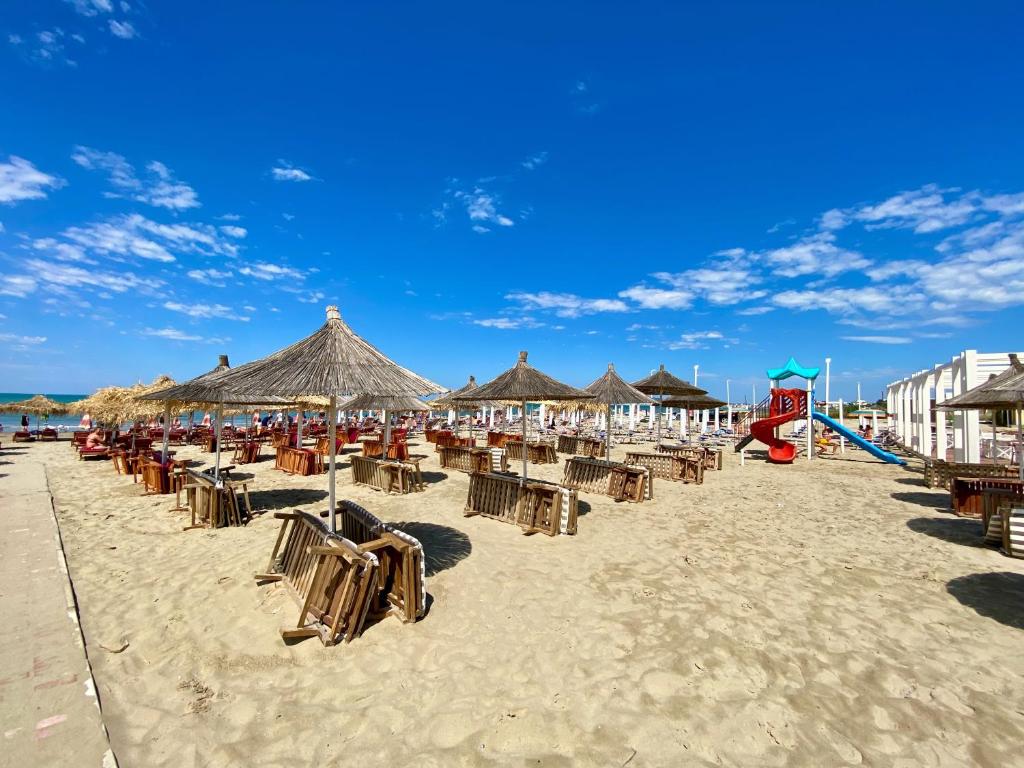 Pas liberalizimit, turistët nga Kosova braktisin Durrësin