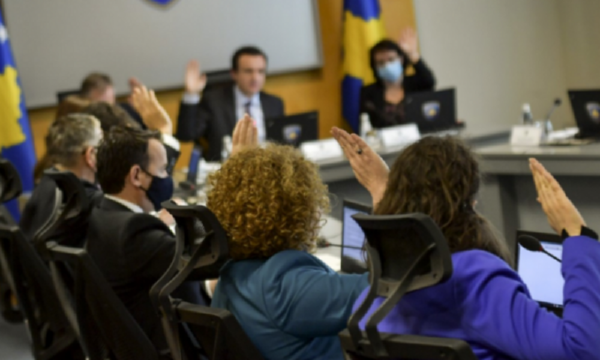 ​Qeveria miraton vendimin përfundimtar për shpronësimin e pronave në Leposaviq e Zubin Potok