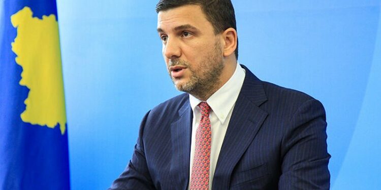 Krasniqi: S’kam bërë marrëveshje me Kurtin, para tij takova edhe kolegët e opozitës