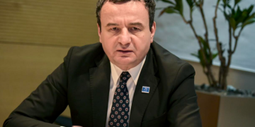 Kurti për miratimin e rezolutës për Srebrenicën: Për paqen në Ballkan, duhet të njihet përgjegjësia e Serbisë