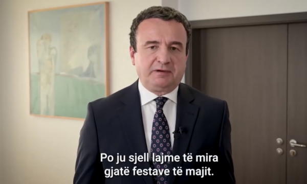 Nga 9 maji serbët mund t’i ndërrojnë patentë shoferët ilegalë në RKS, Kurti ua shpjegon në serbisht procedurën