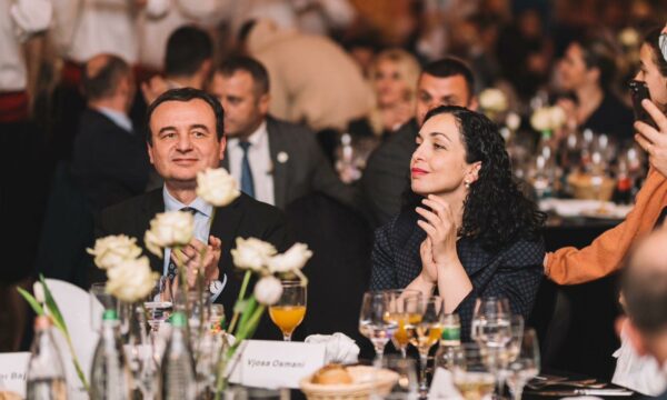 Propozimi që ajo ta çojë draftin në Gjykatë, Presidentja e kishte hedhur poshtë opsionin: S’mundem pa vendim të Qeverisë