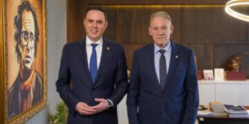 Fadil Hadërgjonaj i bashkohet LDK-së, Abdixhiku: Mirë se vjen Gjeneral