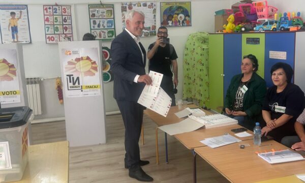 Thaçi voton edhe në zgjedhjet presidenciale: Shpresoj në një dalje masive të qytetarëve