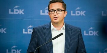 Mustafa: Kurti duhet të japë dorëheqje, pastaj zgjedhjet