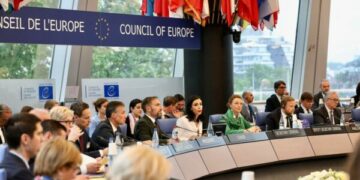 Çfarë u diskutua sot në Strasburg në Ministerialin që do të duhej ta bënte Kosovën pjesë të KIE