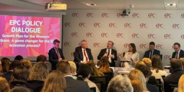 Ambasadori i Kosovës flet në Bruksel kundër kushtëzimit të Planit të Rritjes me dialogun me Serbinë
