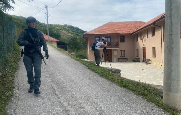 Raporti zyrtar: KFOR-i e negocioi largimin e terroristëve nga Banjska