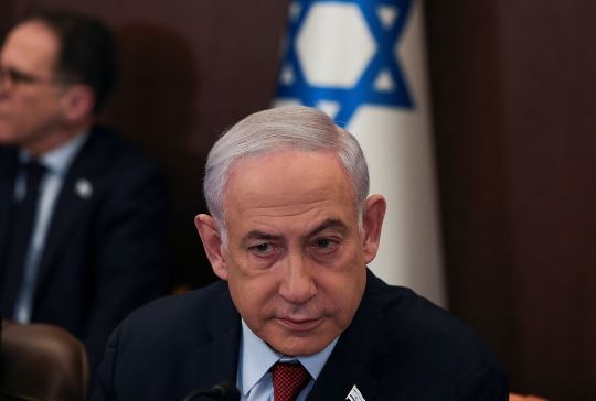 Netanyahu thotë se sulmi ajror vdekjeprurës i Rafahut është një ‘fatkeqësi tragjike’