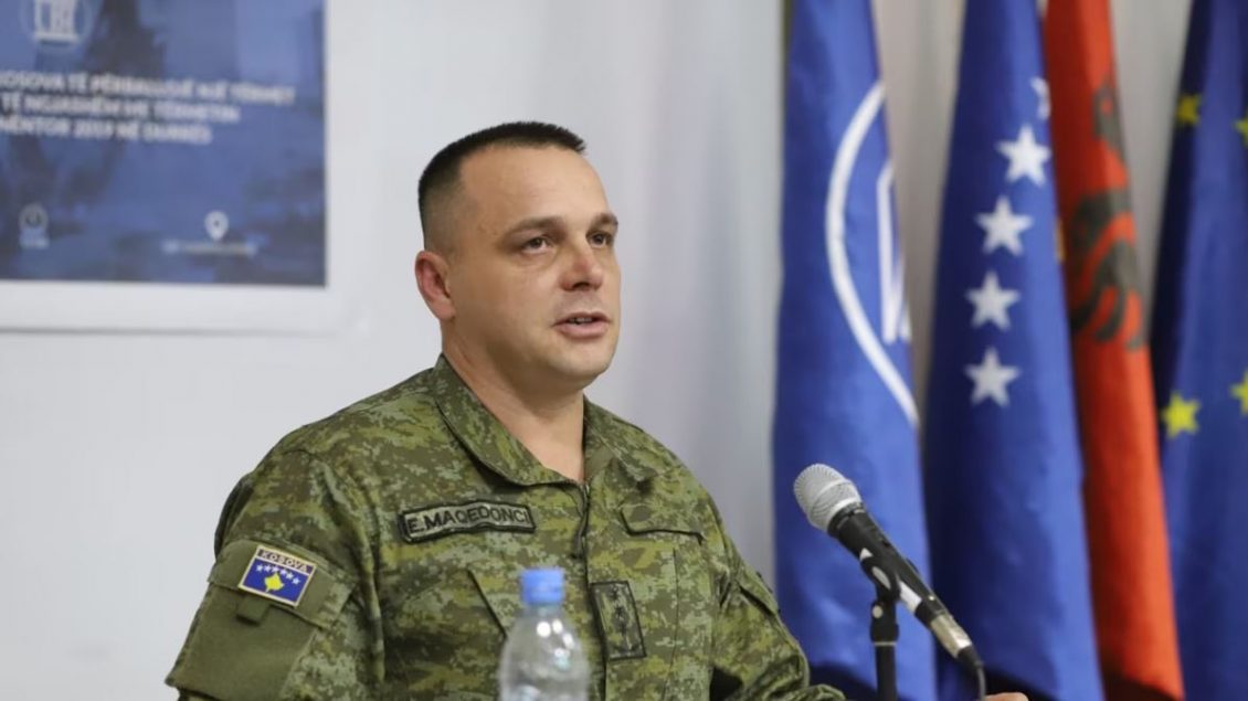 Alarmon Maqedonci: Serbia ka vendosur 3 brigada jo shumë larg kufirit me Kosovën