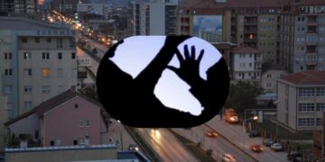 Fushë Kosovë: Burri godet burrin me thikë në kokë pasi refuzoi të kryente marrëdhënie seks*ale