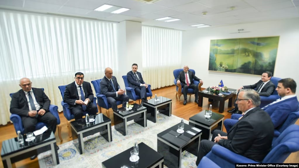 Haziri flet për ftesën e Kurtit për opozitën: Kjo Qeveri nuk e fton në takim për asgjë opozitën