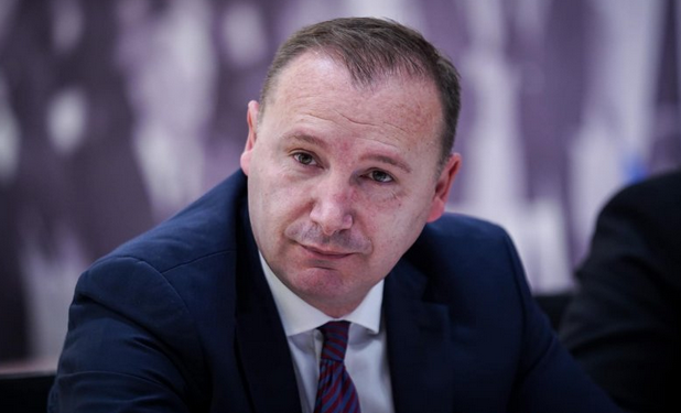 Zemaj hedh akuza të forta: Njerëz të VV-së dhe PDK-së të përfshirë në tenderin qindra milionësh për hekurudha