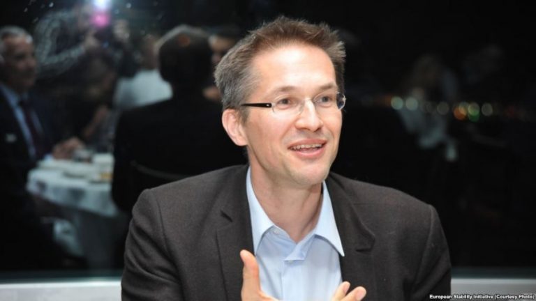 Knaus: Ka ende një rrugë të mirë përpara që Kosova të anëtarësohet në KiE