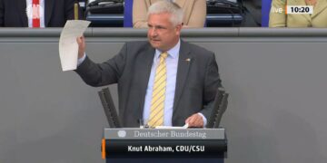 Deputeti gjerman në fjalën e tij në Bundestag: Merrni vendim, pranojeni Kosovën në KiE