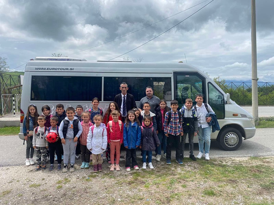Komuna e Zveçanit siguron transport për nxënës