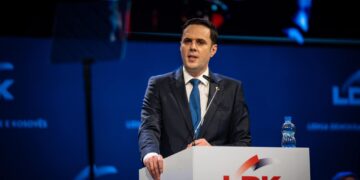 Abdixhiku godet Kurtin: Populli i Kosovës nuk e duron këtë zymtësi dhe mendje të çoroditur