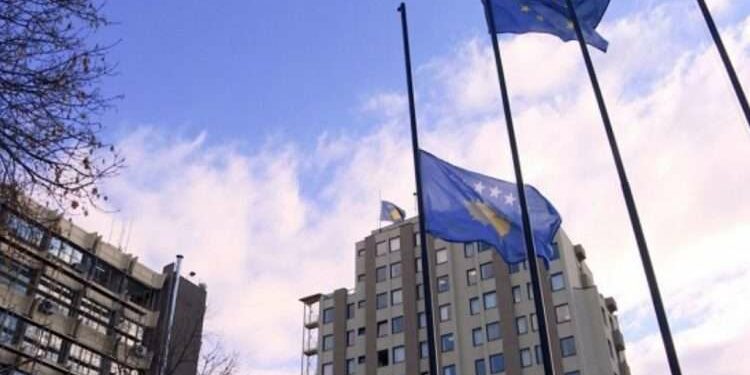 Arifi: Aktiviteti i Kosovës në politikën e jashtme, shumë i zbehtë, duhet bashkëpunim me aleatët!