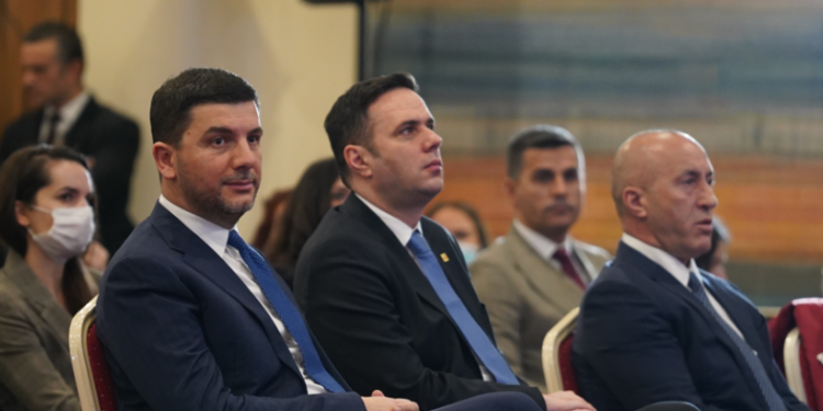“Opozita mund të shkojë në takim me Kurtin vetëm për të diskutuar për datën e zgjedhjeve”