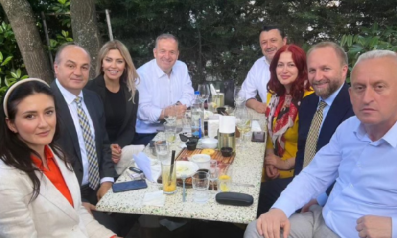 “Po festojmë”, deputetët e PDK-së mblidhen pas Kuvendit, publikojnë foto