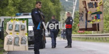 S’ka pardon në veri: Policia gjen sasi municioni, armë e narkotikë në Leposaviq