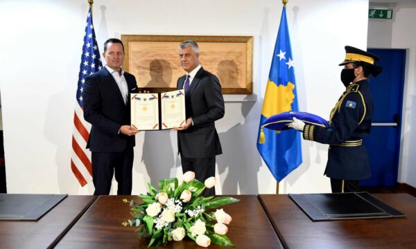 NYT: Grenelli i kishte propozuar Trumpit që ta vizitojë Thaçin në Hagë