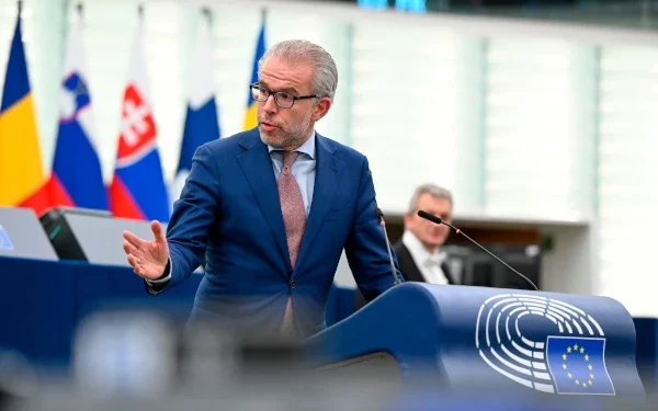 Mospërfshirja e Kosovës në agjendën e Komitetit të Ministrave, eurodeputeti holandez: Shtetet anëtare të KiE-së iu përulen Serbisë