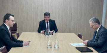 Dinari, sot kryenegociatorët e Kosovës dhe Serbisë takohen në Bruksel