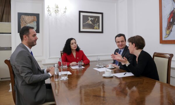 Raportet me Osmanin, Kurti: Nganjëherë kam dallime edhe me Konjufcën e Gërvallën, s’besoj se janë të patejkalueshme